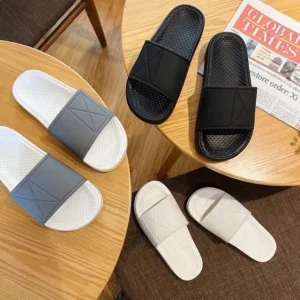 Dép Nữ Thời Trang: Bí Kíp Chọn và Mix Đồ Sành Điệu Cho Nàng