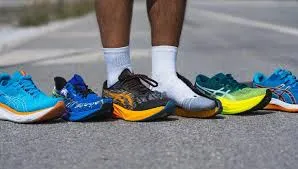 Giày Chạy Bộ Tốt Nhất 2025: Bí Quyết Chọn Lựa và Top 8 Cho Mọi Nhu Cầu