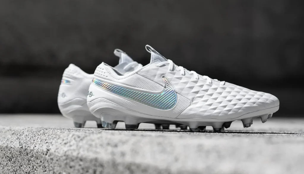 Hướng Dẫn Bảo Quản Giày Đá Bóng Chính Hãng Đúng Cách