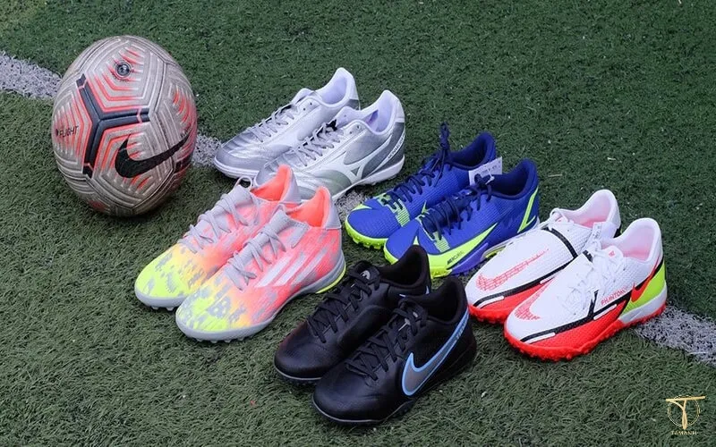 Tại Sao Giày Đá Bóng Chính Hãng Quan Trọng Đối Với Các Cầu Thủ?