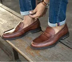 Giày Lười Nam Tiện Lợi: Bí Quyết Chọn và Phối Đồ Chuẩn Men